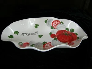 "Bassano"Keramik handbemalte Schale ausgefallene Form Mozzarella Tomate 43x23x7 - Bild 1 von 6