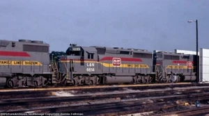 ATHEARN GENESIS ATHG40973 EMD GP40-2 LOUISVILLE & NASHVILLE WITH SOUND HO SCALE - Picture 1 of 7
