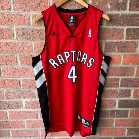Vintage Chris Bosh Toronto Raptors Red Adidas Jersey Size Medium 2X Length Cover