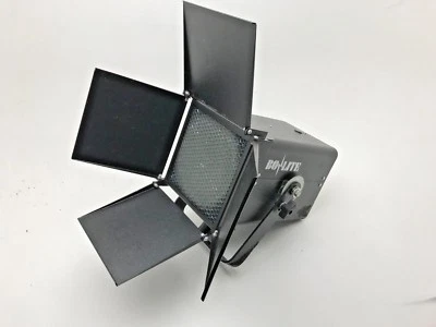 BOWENS BOLITE BARNDOORS HONEYCOMB AND DIFFUSER - Image 1 of 4