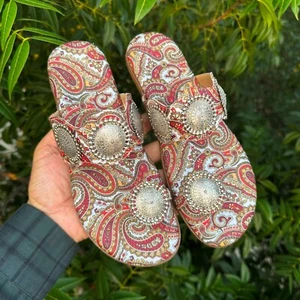 Kolhapuri Flats For Women Wedding Shoes Ethnic Slip Ons Flat Sandals SS576 - Picture 1 of 5