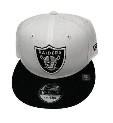 Gorra New Era Las Vegas Raiders 9Fifty blanca/negra ajustable con cierre a presión Foto 1 de 4