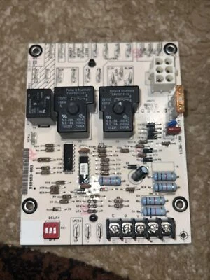 ARMSTRONG R40403-003 CONTROL CIRCUIT BOARD 1138-83-1002A #083422 READ DESC - Image 1 of 4
