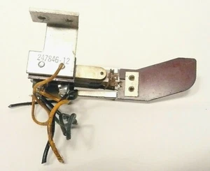 SEEBURG JUKEBOX "MECH" PART -working PADDLE SWITCH 247846-12 - Picture 1 of 2