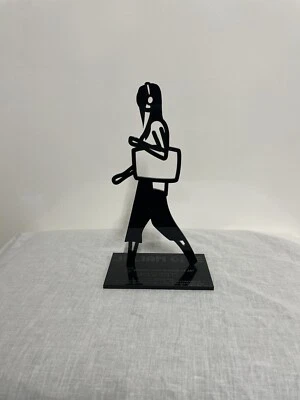 Julian Opie Walking In Suwon, 2017 escultura rara vendida (pieza de museo) Foto 1 de 4