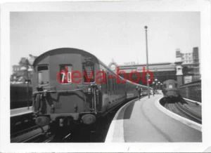 Vintage Eisenbahnfoto BR Klasse 416 5707 415 5010 Charing Cross 1955 2EPB 4EPB - Bild 1 von 1