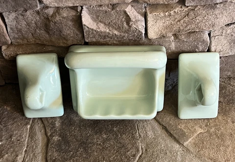 PORCELAIN ANTIQUE MINT GREEN BATHROOM FIXTURES USA SOAP & TISSUE HOLDER Cover