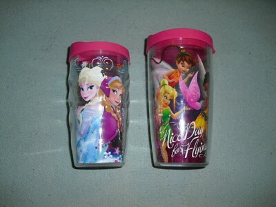 2 copos quentes e frios TERVIS Disney FROZEN & Nice Day for Flying 10 e 16 oz com tampas - Imagem 1 de 4