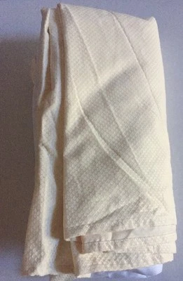 Falda Cama Sunham Home Fashions Amarilla Tejida Forma Geométrica Foto 1 de 4