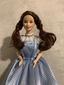 1999 Mattel Barbie Dorothy With Light Up Feet The Wizard Of Oz Doll No Shoes - Picture 1 of 4