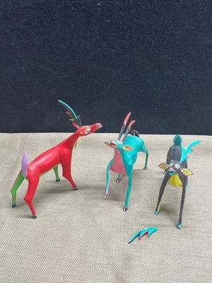 Oaxacan Antonio Xuana set of 3 Deer Wood Carvings see pics - Image 1 of 4