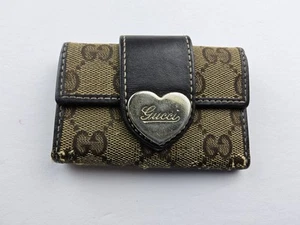 Gucci Signature Heart 4 Key Case Wallet - Picture 1 of 11