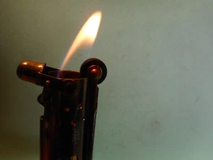 BRIQUET TEMPETE LIGHTER AANSTEKER 打火机 ACCENDINO léttari ljusare sytytin ENCENDED - Picture 1 of 7