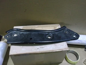 Strebe für Schloßträger rechts oben 1T0805932A VW Caddy Bj.11-20 Touran Bj.11-15 - Bild 1 von 3