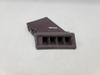 1984-1985 Toyota Celica Supra MK2 marrom passageiro painel superior ventilação de descongelamento - Imagem 1 de 4