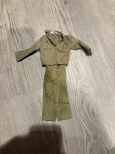 Camisa y pantalón uniforme verde gi joe tiene un agujero en la camisa Hong Kong - Imagen 1 de 8