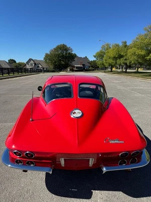 Chevrolet Corvette 1963  Foto 1 de 4