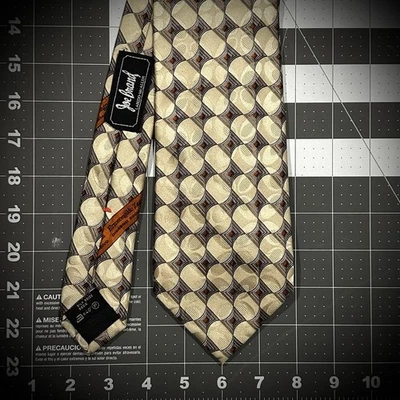 Gravata geométrica abstrata Ermenegildo Zegna masculina 100% seda bege Itália - Imagem 1 de 2