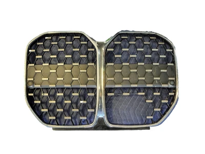 Parrilla central de parachoques delantero BMW usada OEM para 2023-2025 430Xi Gran Coupé Foto 1 de 4