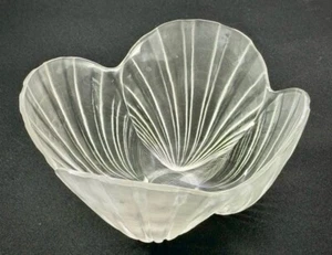 MIKASA crystal flower salad bowls, eight. - Picture 1 of 3