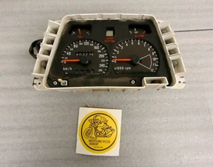 84 SUZUKI GS1150E 1984 MEDIDORES VELOCÍMETRO CUADRO DE INSTRUMENTOS EN KM - Imagen 1 de 9