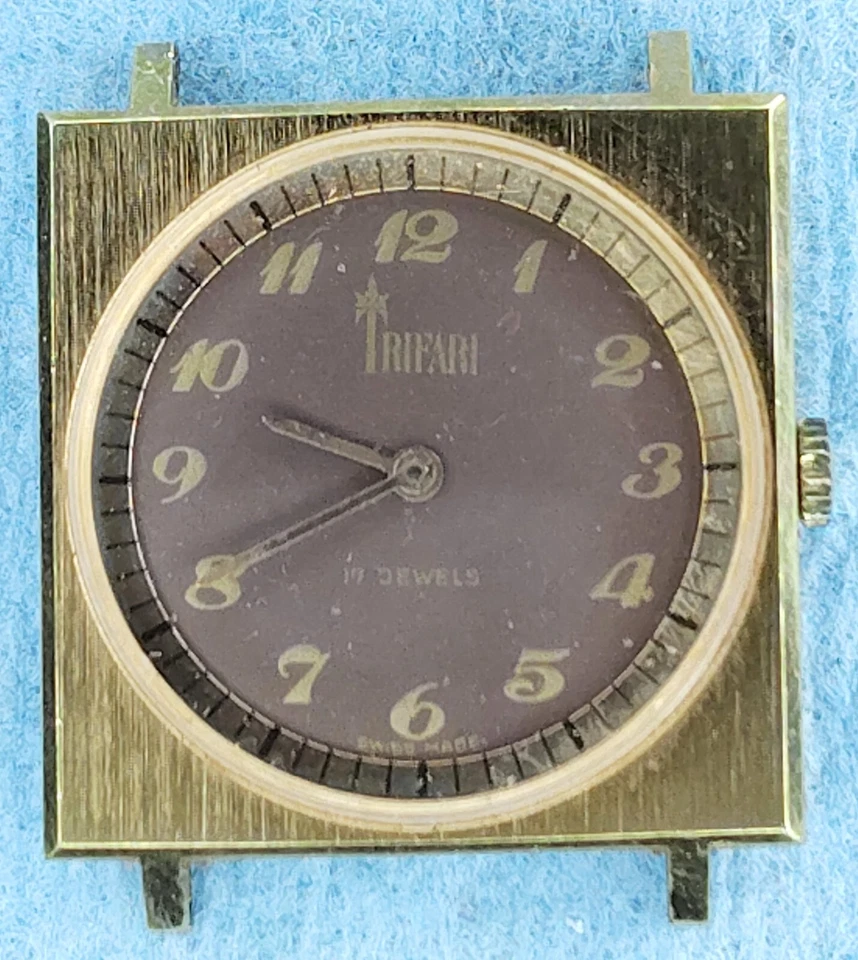 Reloj Manual C1162 Hombre Vintage Trifari Tanque Cuadrado Funciona Rápido Como Está Lote Foto 1 de 4