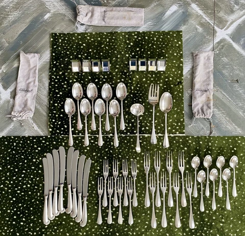 Williamsburg Queen Anne Stieff sterling silver flatware set 8 dinner 43 pieces Cover