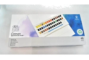 Winsor & Newton Cotman acquerello studio set 46 pezzi mezza padella con pennello NUOVO - Foto 1 di 3