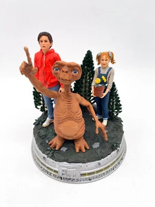 Statue E.T. Elliot and Gertie Deluxe - E.T. The Extra-Terrestrial - Imagen 1 de 16
