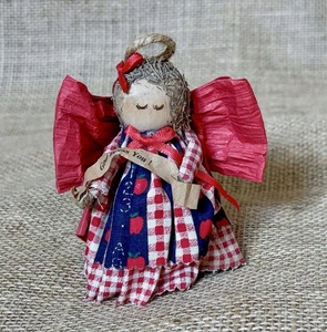 Vintage Handmade Peg Doll Figurine Rustic Angel In Plaid Apple Dress Primitive - Picture 1 of 9