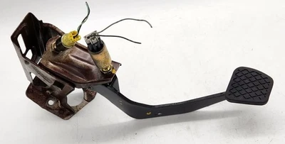 97-01 HONDA PRELUDE CLUTCH PEDAL MANUAL 5 SPEED SPD 98 99 2000 2001 1997 1998 - Image 1 of 4