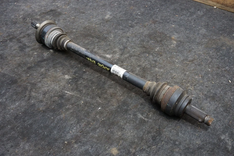 Eje trasero izquierdo o derecho CV 33207568471 33208609838 OEM BMW X5 X6 2007-19 Foto 1 de 4