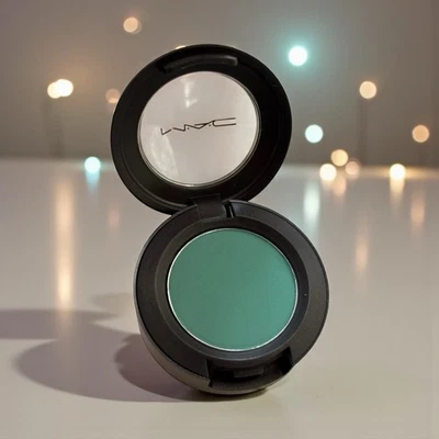 MAC Eye Shadow Powder Single, NEWLY MINTED (matte2) 0.05oz / 1.5g Full Size Box - Image 1 of 4