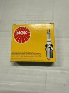 NGK BR8HS "STANDARD" Plug Spark Plugs 4322 (Set of 4) - Picture 1 of 2
