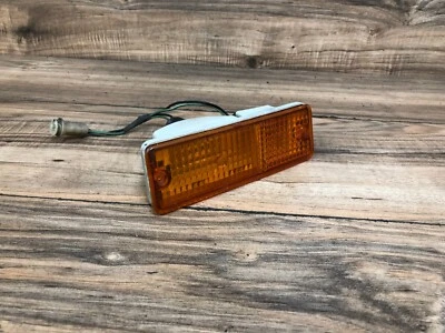 DATSUN 200SX OEM FRONT PASSENGER SIDE BUMPER REFLECTOR LIGHT 80-83 - Image 1 of 4