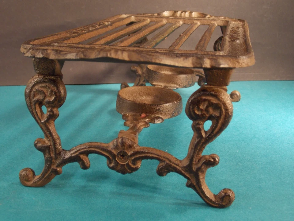 Rechaud Stövchen Gusseisen Speisenwärmer Landhausstil  für 2 Teelichter 14x33 cm - Bild 1 von 4