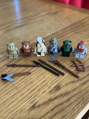  Lego Star Wars Minifig ewok village x6  - Image 1 of 4