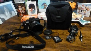 Panasonic Lumix DMC-FZ10 4MP Bridge Camera - with battery & ects G/W/O SEE PICS - Picture 1 of 19