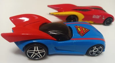 2011 Hot Wheels Superman W4511 and The Flash W4512 Toy Car DC Comics Lot of 2 - Image 1 of 4