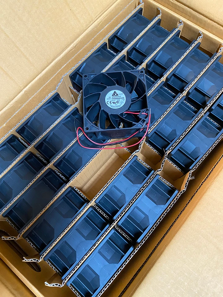 Delta FFB0948SHE T500 DC 48V Fan IP55 Dust Protected, Water Resistant 3-5/8 Inch - Image 1 of 3