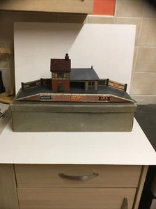 Bing Tinplate Railway Station 0 Gauge - Picture 1 of 16