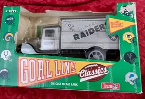 1993 Ertl Goal Line Classic NFL Los Angeles Raiders Metal Pickup Truck Bank - Picture 1 of 3