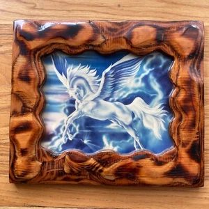 DE COLECCIÓN AÑOS 80 MÍTICO UNICORNIO FANTASÍA IMAGEN MADERA ARTE DECORACIÓN MARCO LACADO DE COLECCIÓN - Imagen 1 de 3