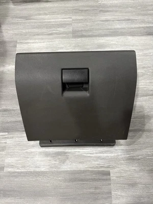 04-12 OEM Chevrolet Colorado GMC Canyon Guantera Compartimiento de Almacenamiento Cierre Gris Foto 1 de 2