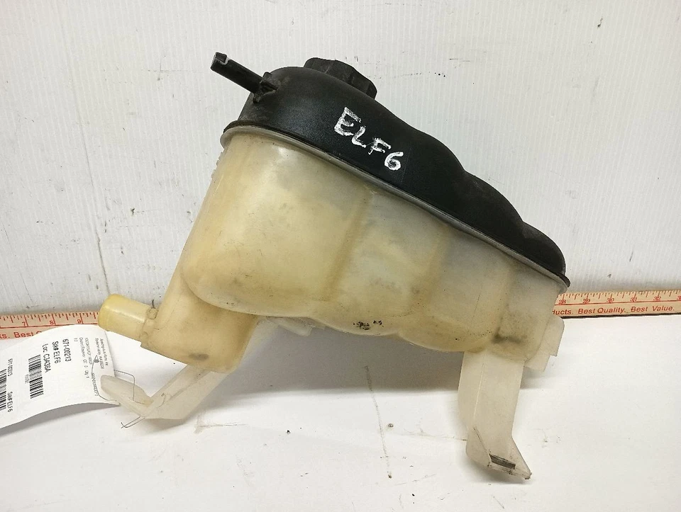 Coolant Reservoir from 2002 Chevrolet Silverado 1500 6.0L 10107917 - Image 1 of 4