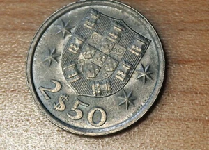 1979 Portugal 2 1/2 Escudos Ship - Picture 1 of 2