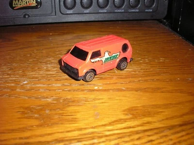 Muy Bonita Furgoneta Ventana Conversión HALCÓN PERSONALIZADO VINTAGE 1:64 Roja ENVÍO GRATUITO Foto 1 de 4