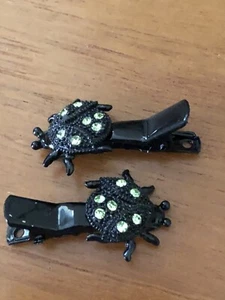 Beautiful vintage Pair Of Green Crystal Rhinestone Beetle hair Clips Brand New. - Picture 1 of 6