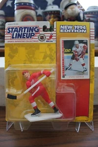 1994 Steve Yzerman Starting Lineup Sportfigur - Detroit Red Wings - Bild 1 von 2