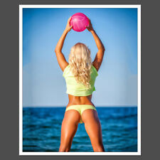 Rear view of fit behind playing volleyball Sexy 8x10 Glossy Photo S21 D10516